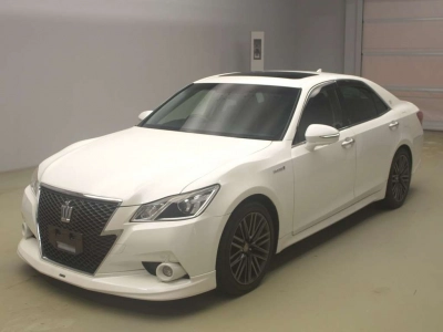 TOYOTA CROWN HYBRID