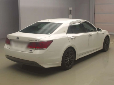 TOYOTA CROWN HYBRID