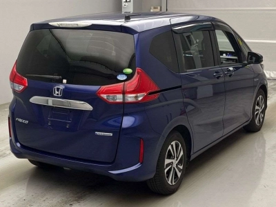 HONDA FREED HYBRID
