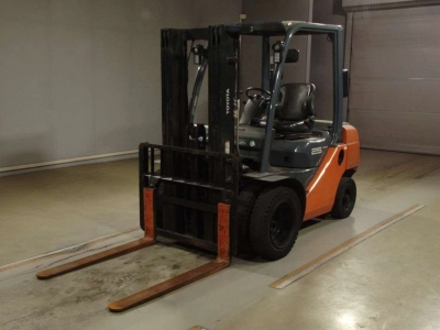 TOYOTA  FORKLIFT 