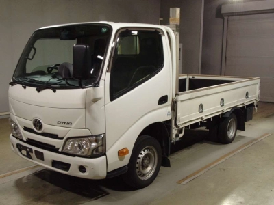 TOYOTA DYNA TRUCK