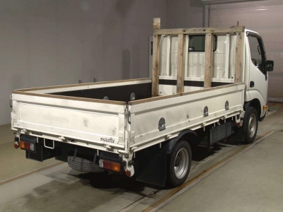 TOYOTA DYNA TRUCK