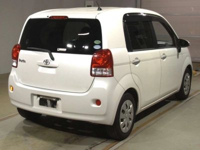 TOYOTA PORTE