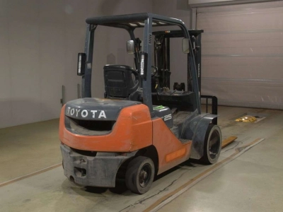 TOYOTA  FORKLIFT 