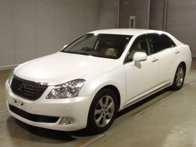 TOYOTA CROWN MAJESTA
