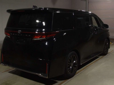 TOYOTA VELLFIRE HYBRID