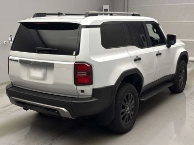 TOYOTA LAND CRUISER 250