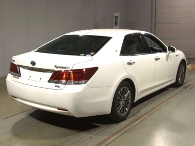 TOYOTA CROWN HYBRID