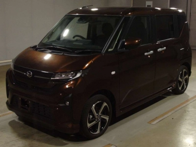 TOYOTA CROWN CROSSOVER