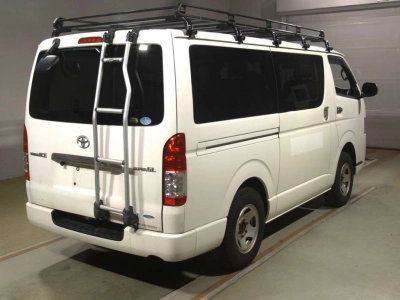 TOYOTA REGIUS VAN