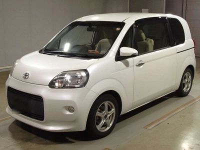 TOYOTA PORTE