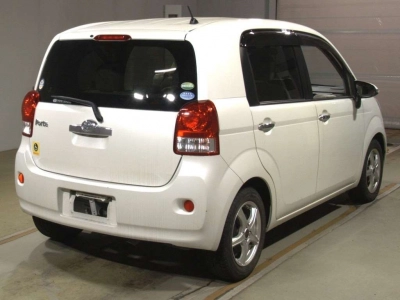 TOYOTA PORTE