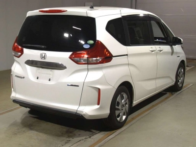 HONDA FREED + HYBRID