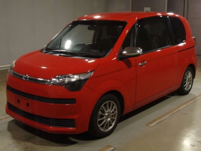TOYOTA SPADE
