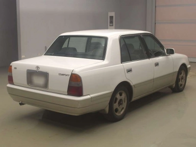 TOYOTA CROWN COMFORT