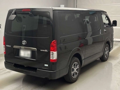 TOYOTA HIACE VAN
