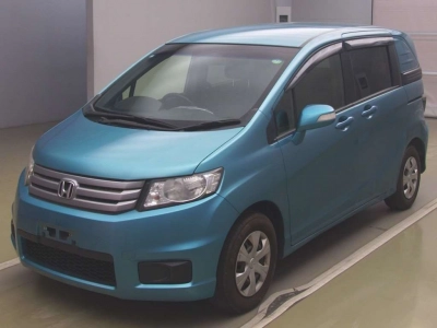 HONDA FREED SPIKE