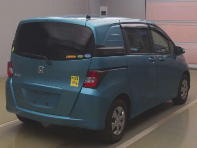 HONDA FREED SPIKE
