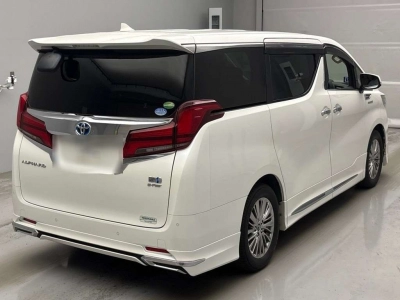 TOYOTA ALPHARD HYBRID