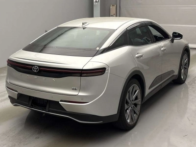 TOYOTA CROWN CROSSOVER