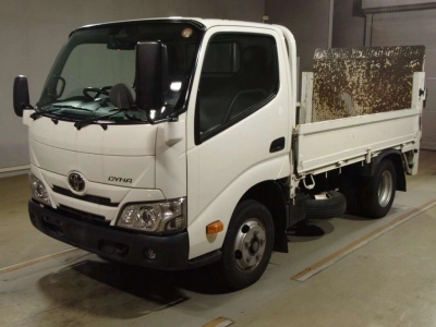 TOYOTA DYNA TRUCK
