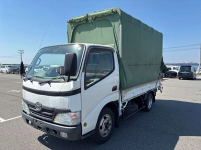 TOYOTA DYNA TRUCK