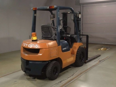 TOYOTA  FORKLIFT 