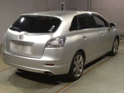 TOYOTA MARK X ZIO