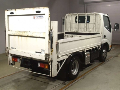 TOYOTA DYNA TRUCK