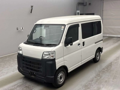 TOYOTA PIXIS VAN