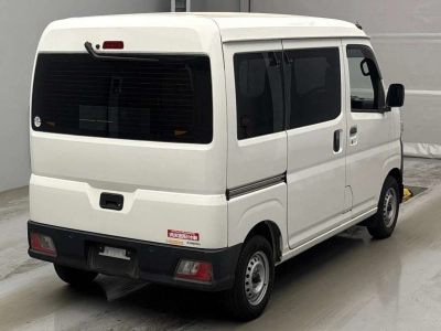 TOYOTA PIXIS VAN