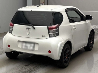 TOYOTA IQ