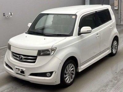 TOYOTA BB