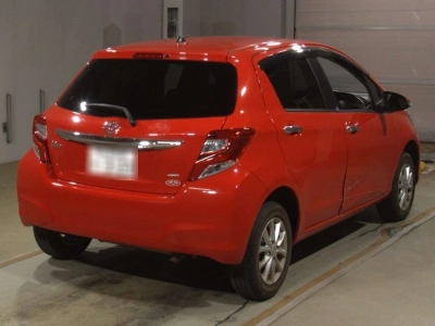 TOYOTA VITZ