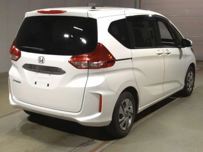 HONDA FREED HYBRID