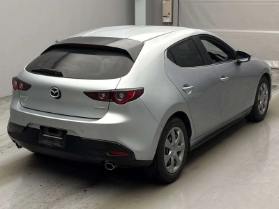MAZDA MAZDA3 FASTBACK