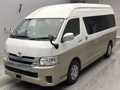 TOYOTA HIACE WAGON