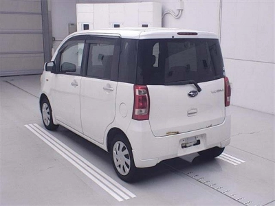 SUBARU LUCRA