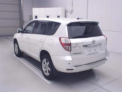 TOYOTA VANGUARD