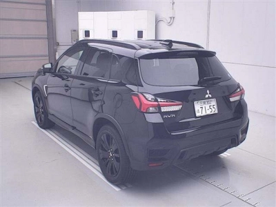 MITSUBISHI RVR