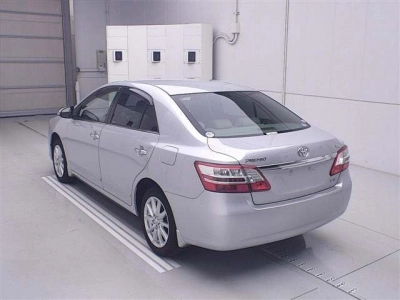 TOYOTA PREMIO