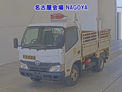 TOYOTA DYNA