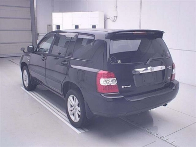 TOYOTA KLUGER