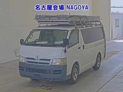 TOYOTA REGIUS ACE