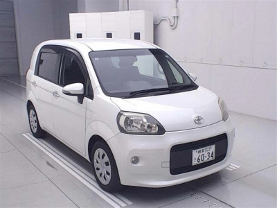 TOYOTA PORTE