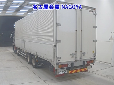 MITSUBISHI FUSO SUPER GREAT