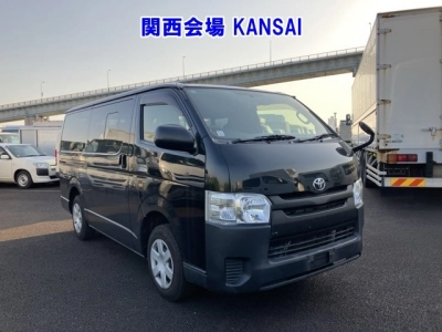 TOYOTA REGIUS ACE