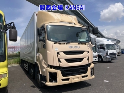 ISUZU GIGA