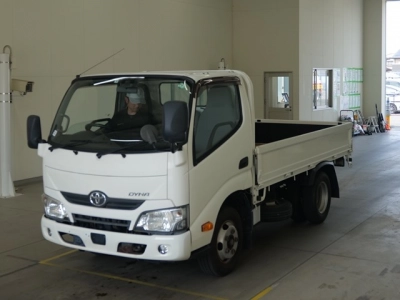 TOYOTA DYNA