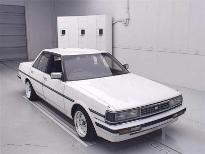 TOYOTA CRESTA